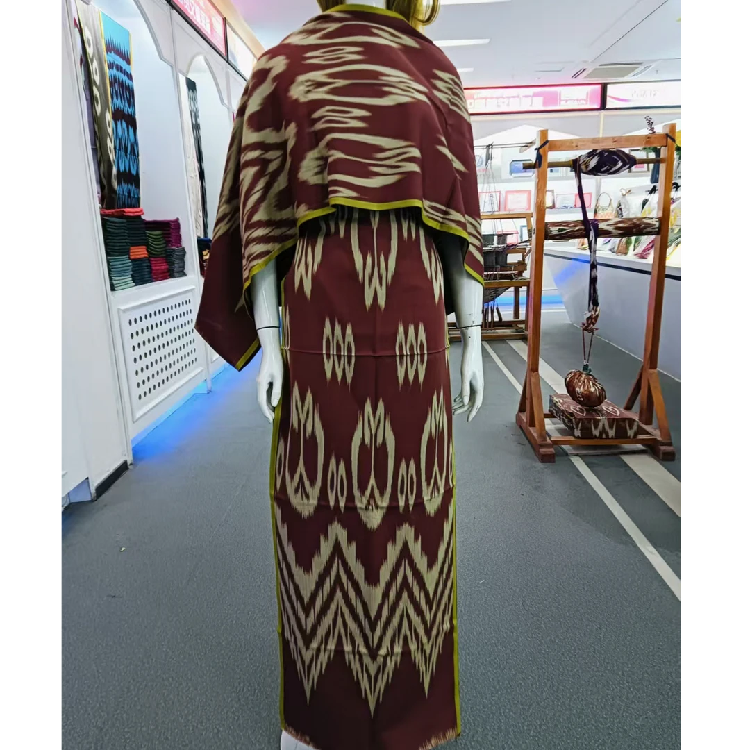 يىپەك پاختا ئارلاش  布料/真丝不褪色巴郎赞艾德莱斯丝绸布料