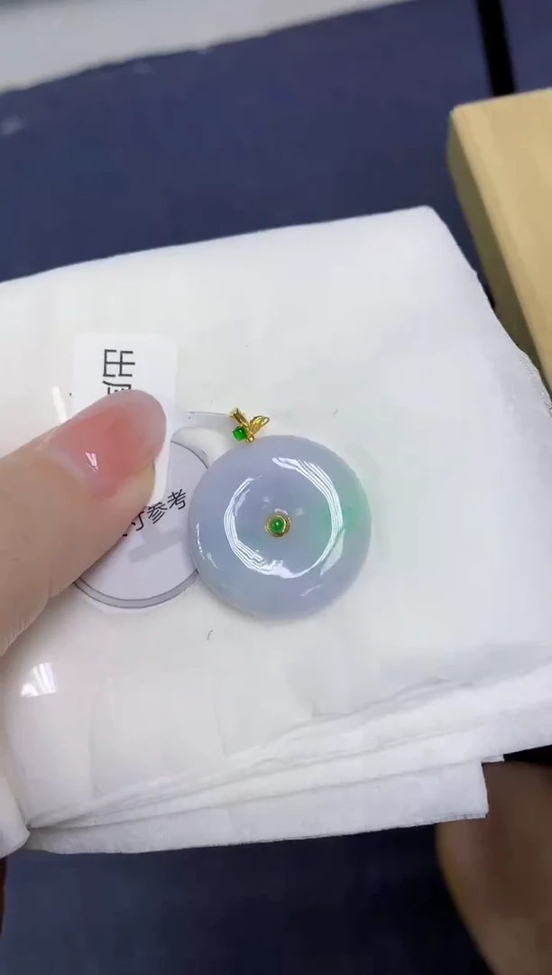 颈饰18K金镶嵌翡翠天然缅甸翡翠A货多样性发一件