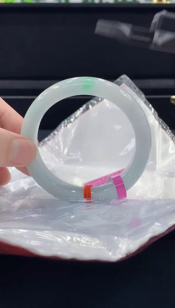 未镶嵌手镯翡翠翡翠手镯