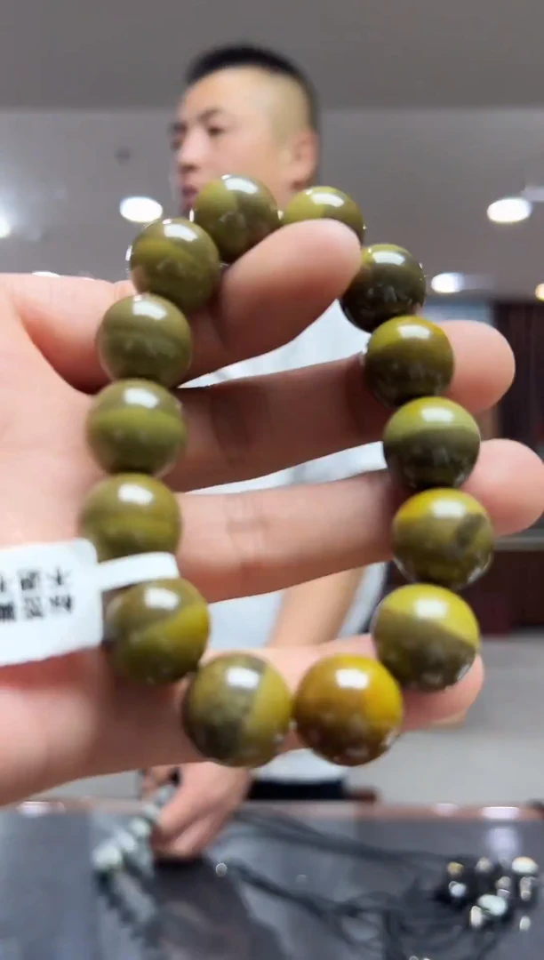 未镶嵌手串透闪石质玉多样性发货其中发一