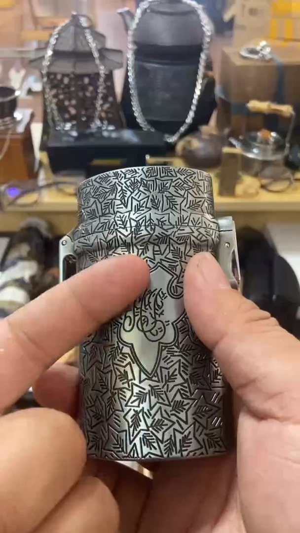 瓷片闪购商品  如图所示