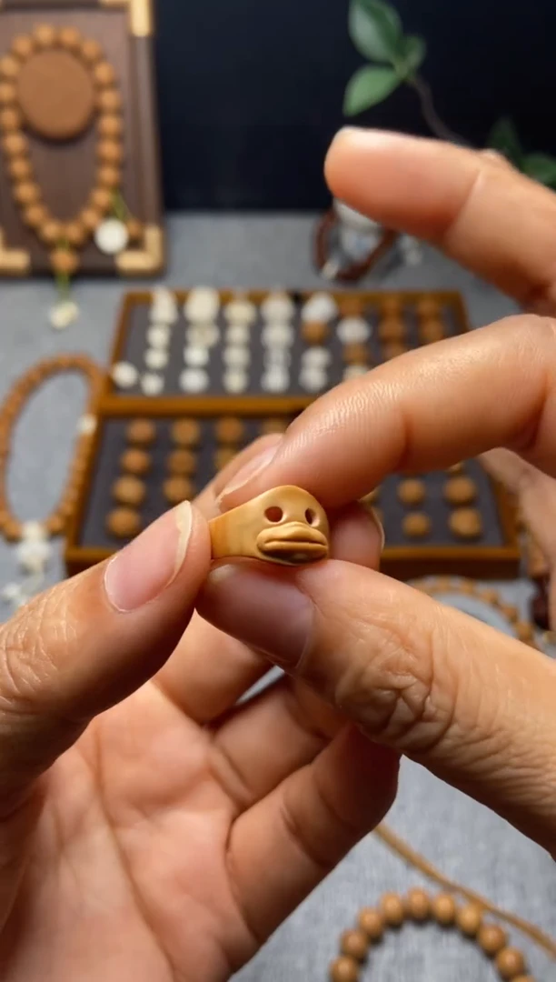 猴头核桃吊坠小鸭跑环12瑕（炸纹）