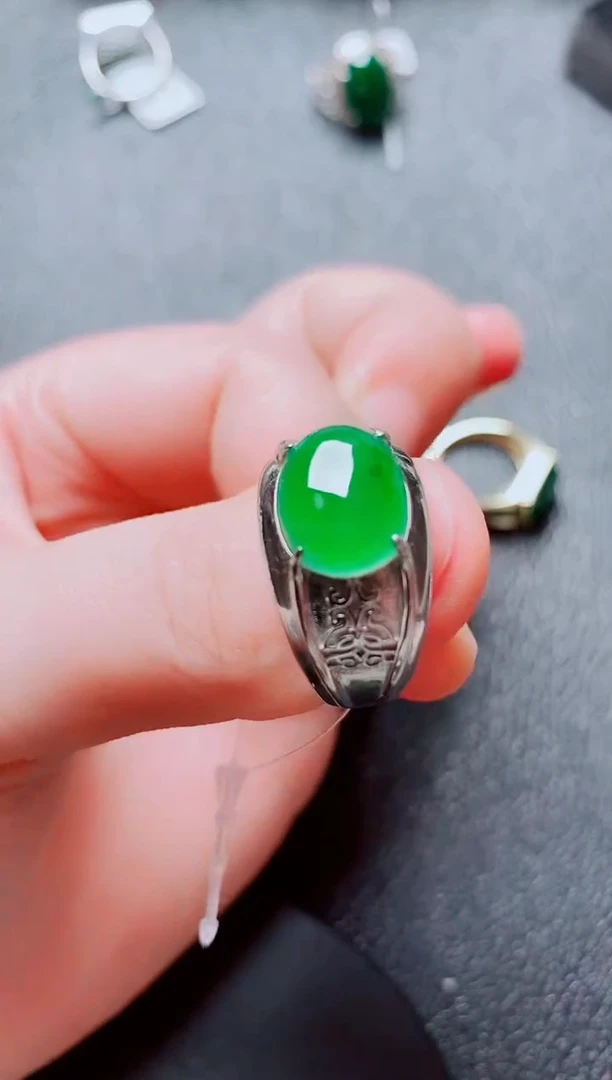 银S925镶嵌戒指翡翠1111
