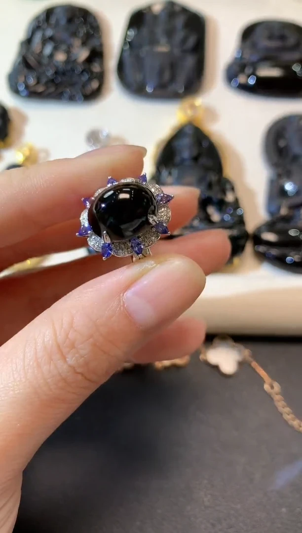 18K金镶嵌戒指翡翠S39