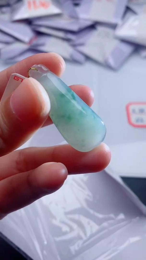 未镶嵌手串翡翠多样性发其一