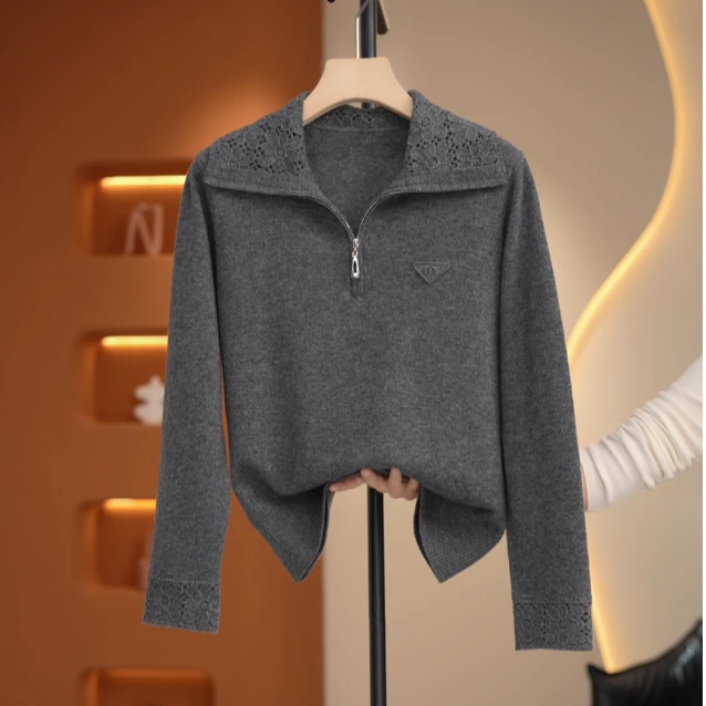 【荣荣】时髦翻领勾花百搭气质针织衫-Y19994