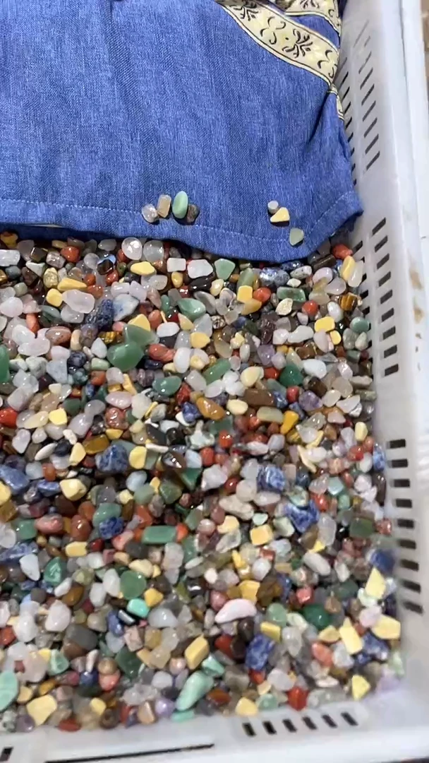 未镶嵌珠宝半成品水晶多宝碎石5kg+枕套
