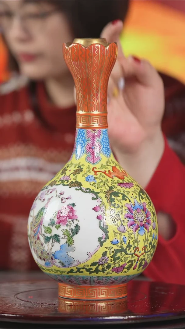 摆件陶瓷景德镇陶瓷-古县衙摆件珐琅开窗蒜头瓶