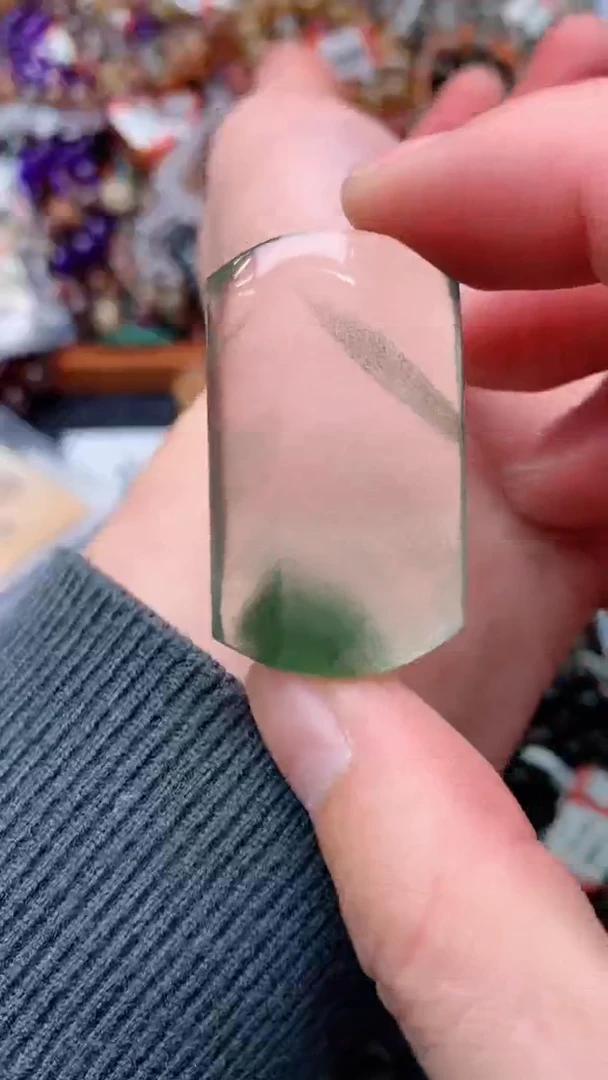 【闪购商品】水晶吊坠(赠链)未镶嵌天然154
