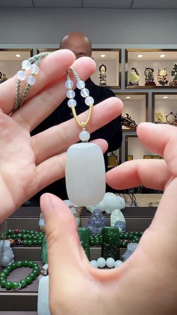 【闪购商品】和田玉颈饰未镶嵌苏