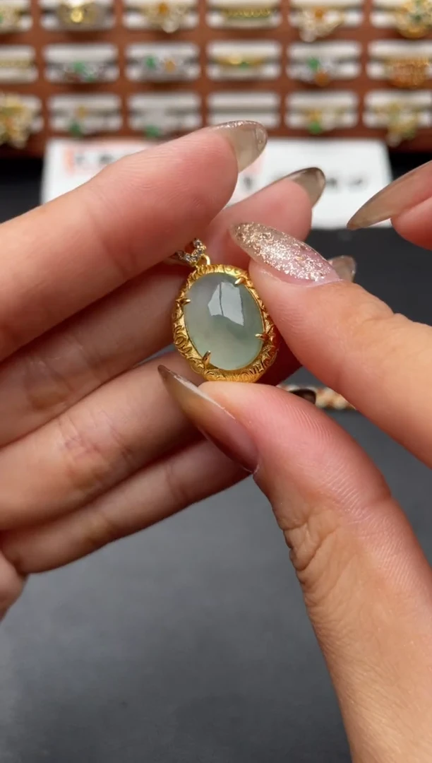 翡翠银S925镶嵌吊坠(不含链)一物一证一礼盒