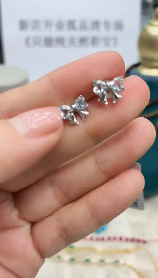 银S925镶嵌耳饰海蓝宝石241ZB1207产品一个（多样性）