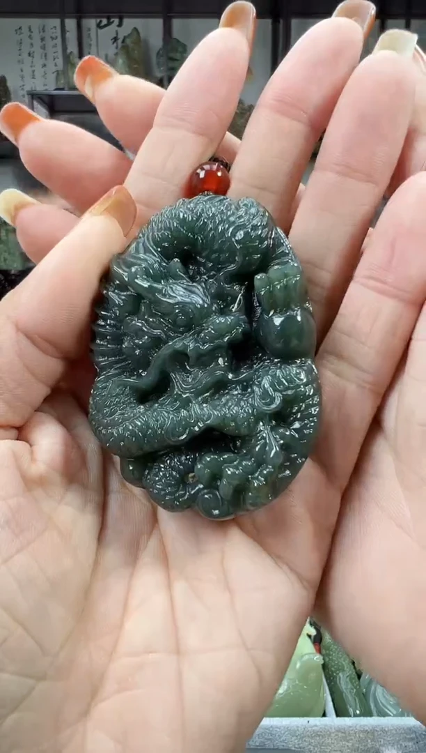 未镶嵌和田玉把件80