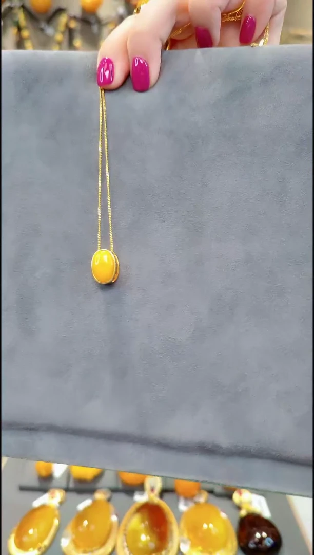 【闪购商品】蜜蜡吊坠(赠链)银S925镀金镶嵌A927蜜蜡吊坠