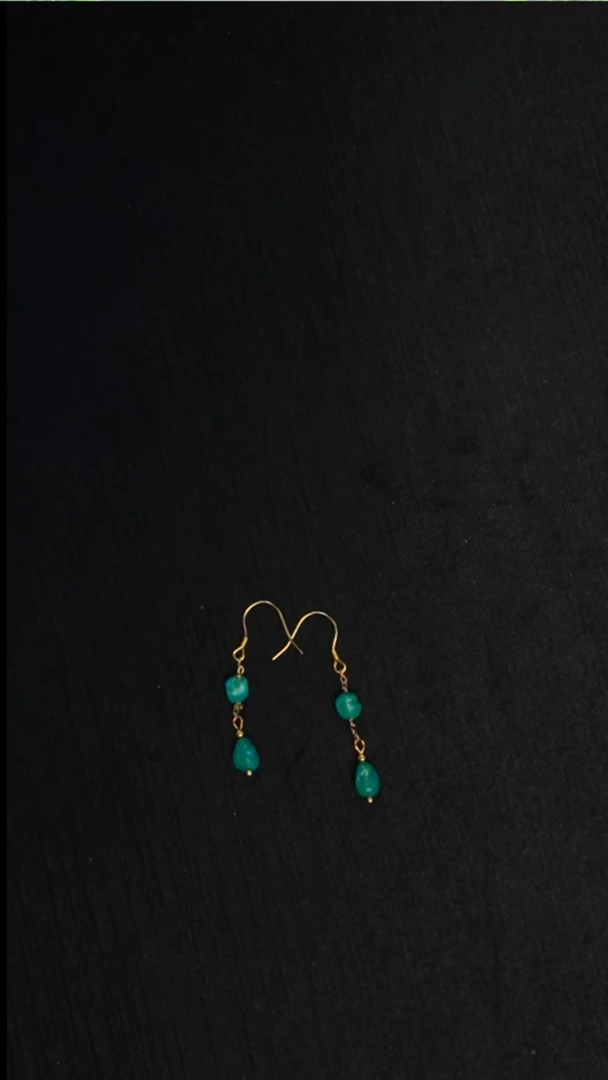 银S925镶嵌绿松石耳环发货一件