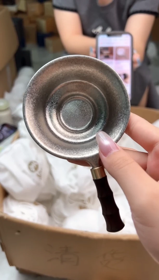 钛茶漏冰晶