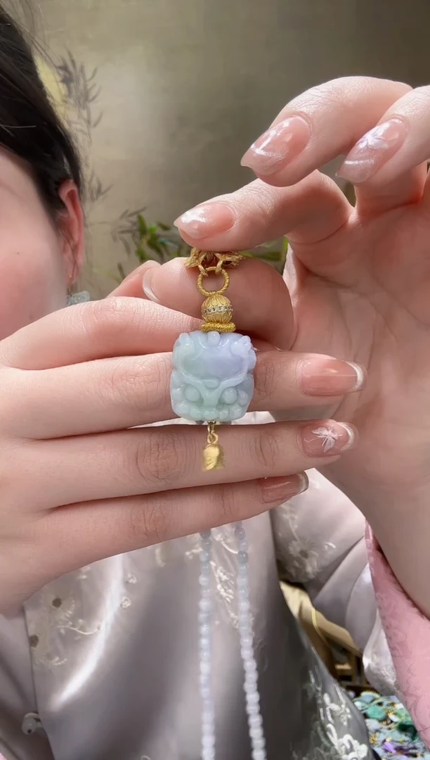 【闪购商品】翡翠颈饰未镶嵌吊坠