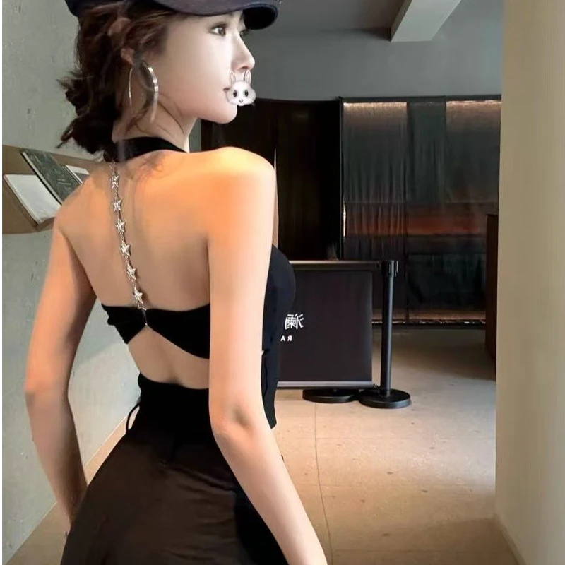 辣妹链条挂脖露背吊带背心女夏季新款设计感美背内搭气质短款上衣