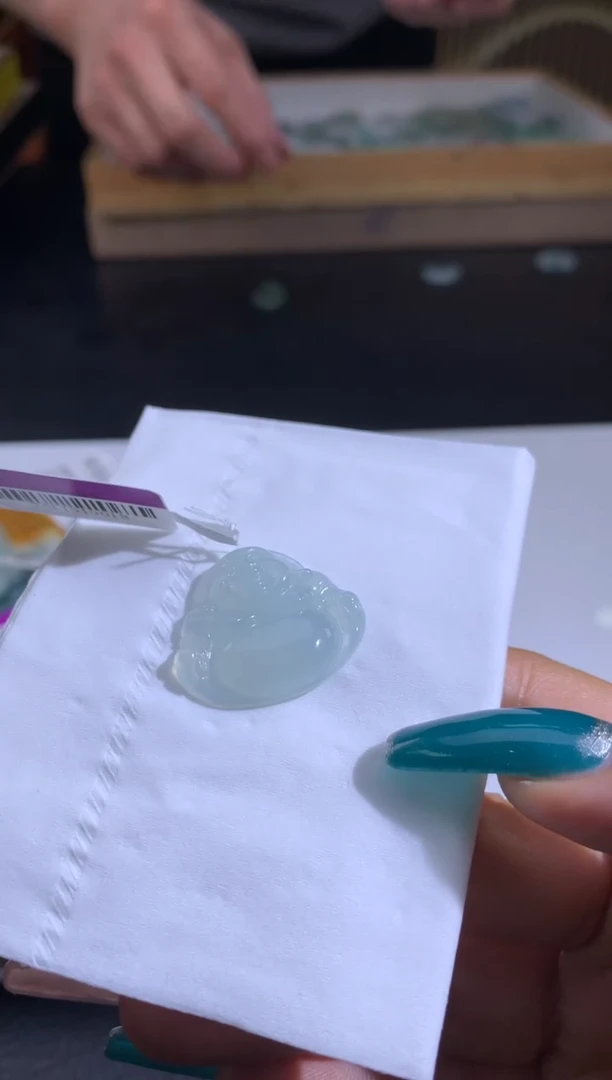 未镶嵌定制翡翠L****橱翡翠