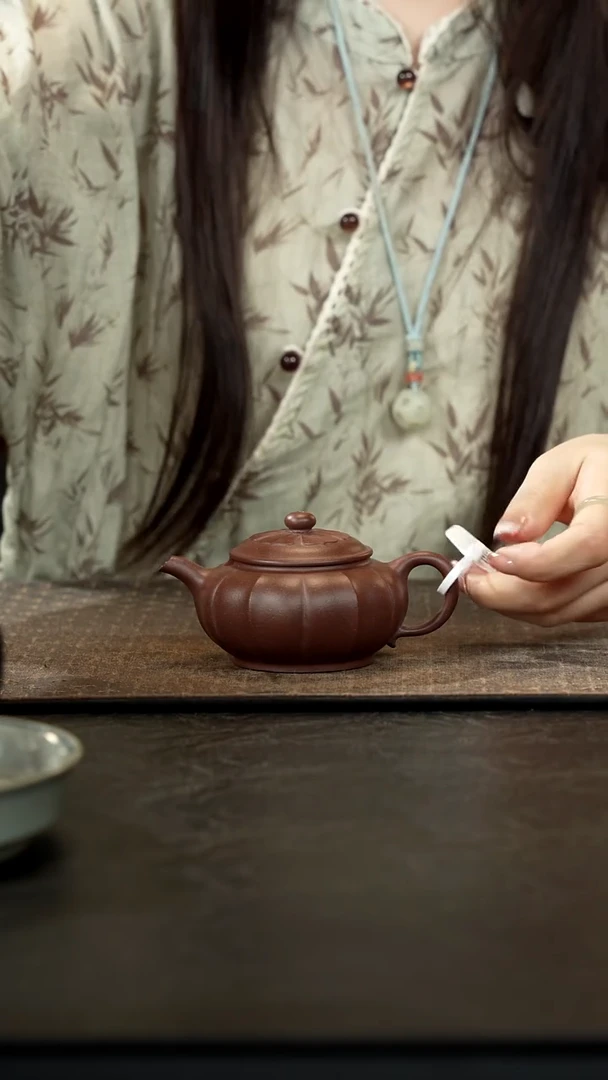 茶壶紫砂老紫泥华彩壶150cc