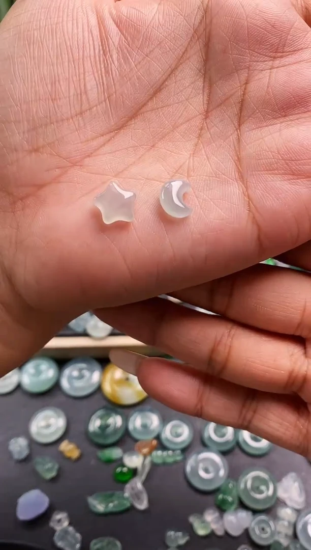 裸石翡翠小**豆 星月定向 小豆小豆