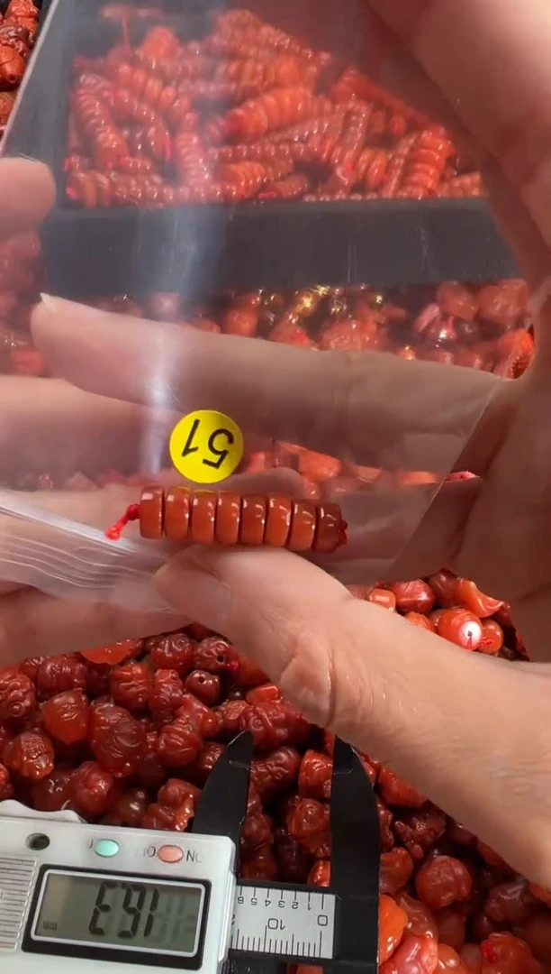 【闪购商品】南红玛瑙颈饰未镶嵌1