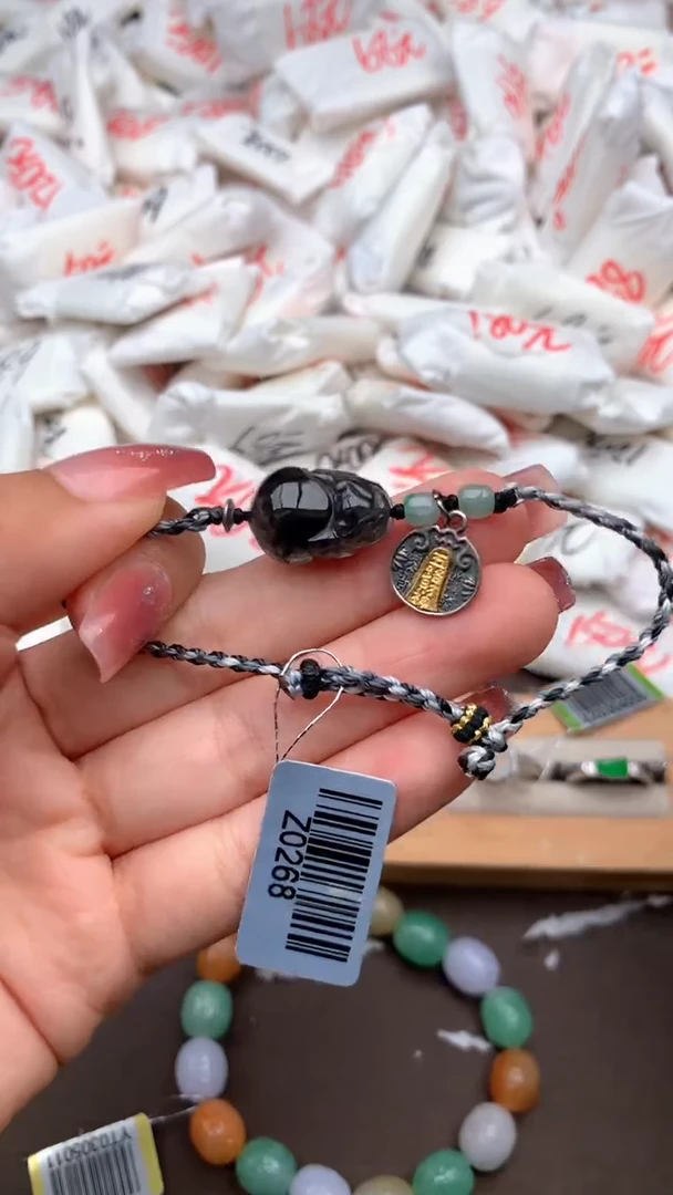 【闪购商品】翡翠手绳未镶嵌一