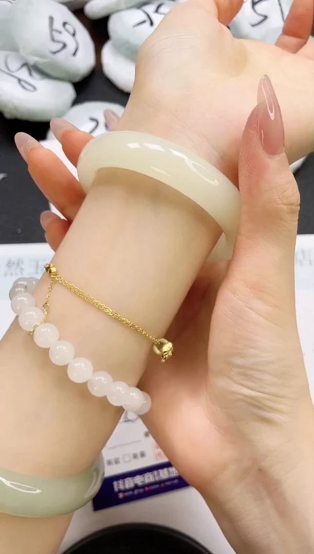 石英质玉手镯未镶嵌376-55