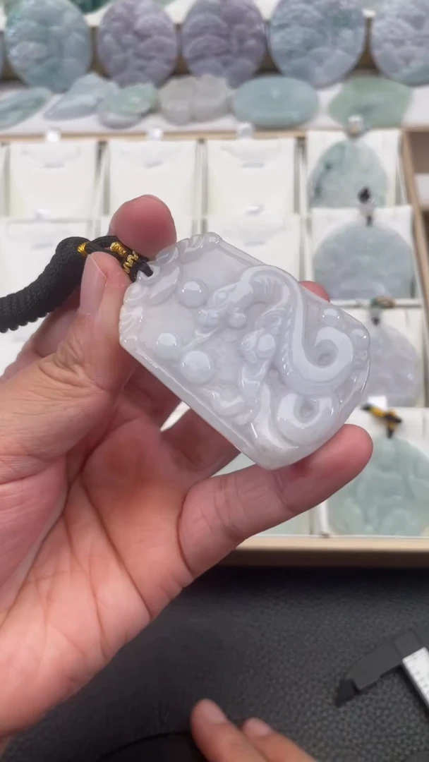 颈饰未镶嵌翡翠天然缅甸翡翠A货165