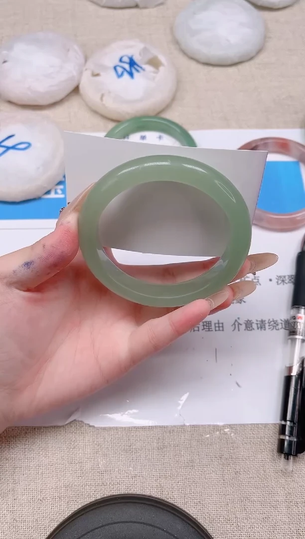 未镶嵌手镯石英质玉253-61