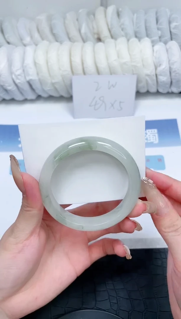 【闪购商品】石英质玉手镯未镶嵌N186-58