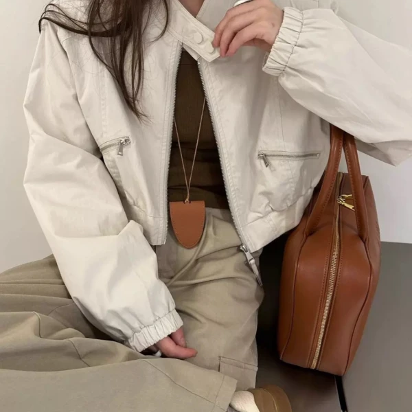 2025年新款春时尚韩版机车风休闲小众短款拼接拉链小立领外套8805