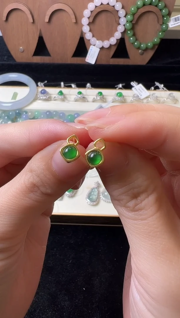 翡翠银S925镶嵌耳钉YN719-3翡翠s925耳钉