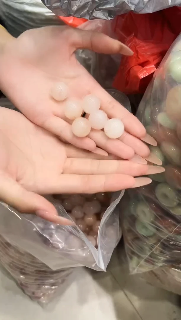 吊坠(赠链)未镶嵌石英岩玉佳佳桃花酿卡18单珠吊坠