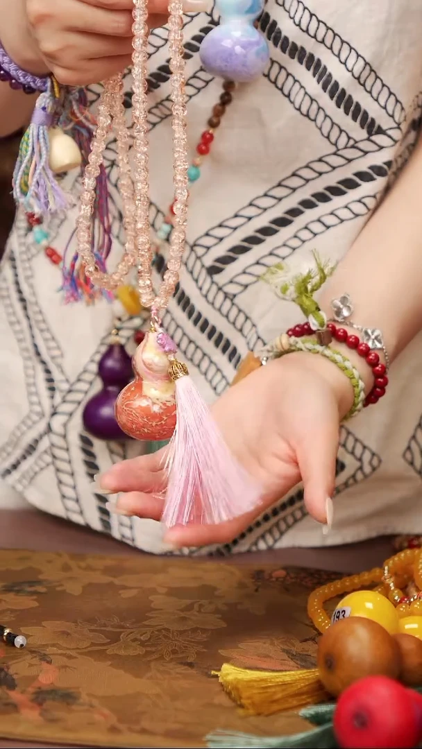 30天琦閤漆艺小葫芦挂件48