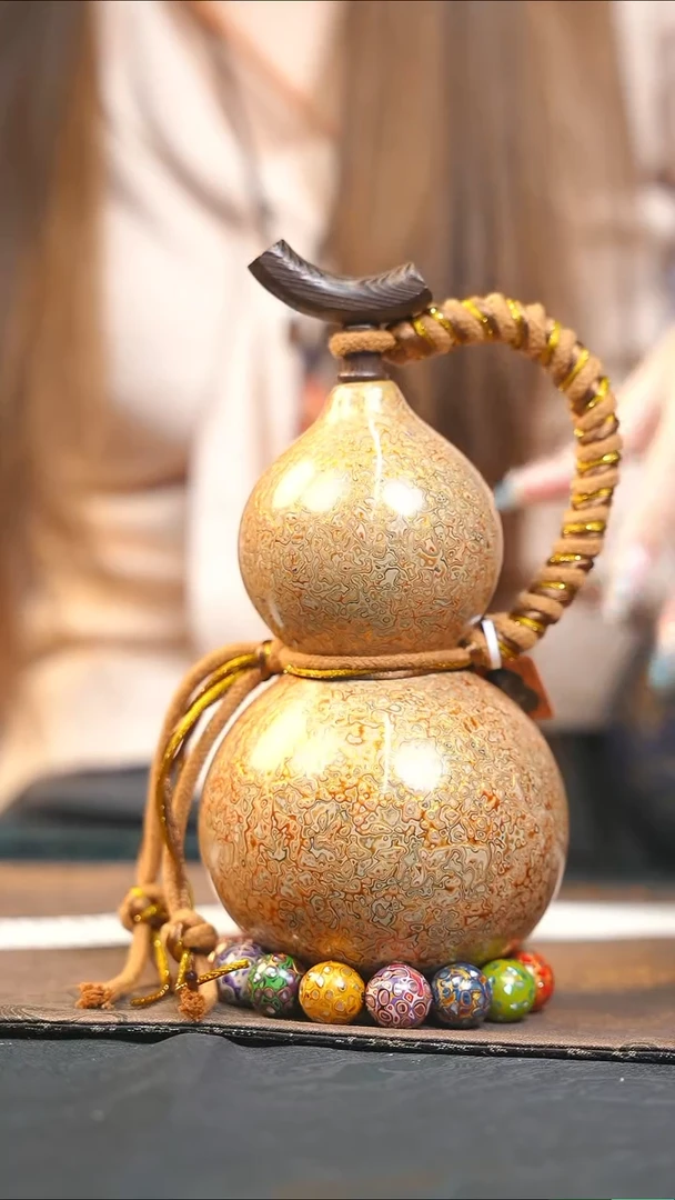 【闪购商品】WE173漆艺酒葫芦不包手串及旋转底座