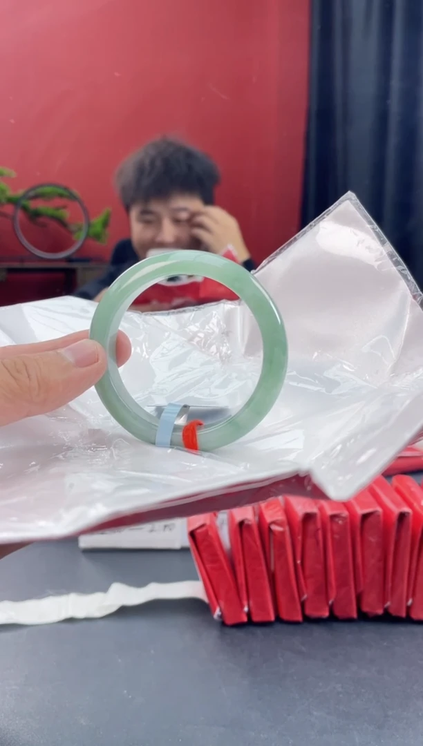 未镶嵌手镯翡翠11