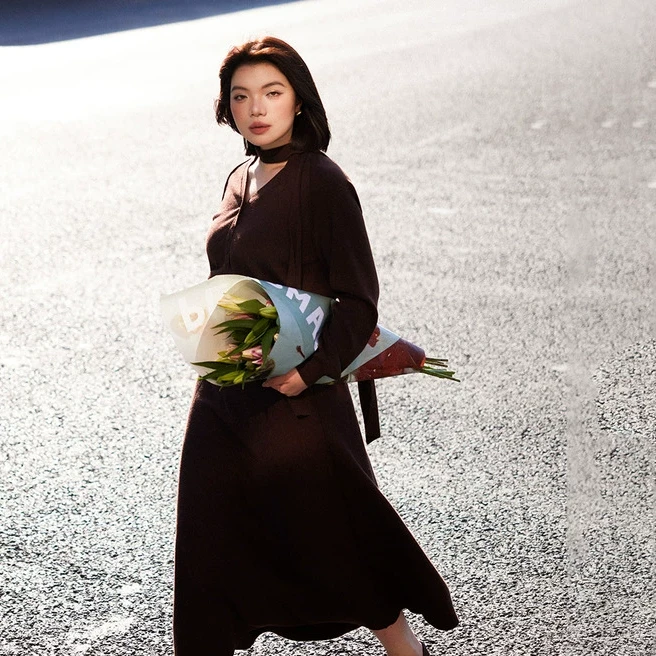 PLUSMALL 松野眠云 混纺V领毛织上衣半裙两件套PPPP2412027AB