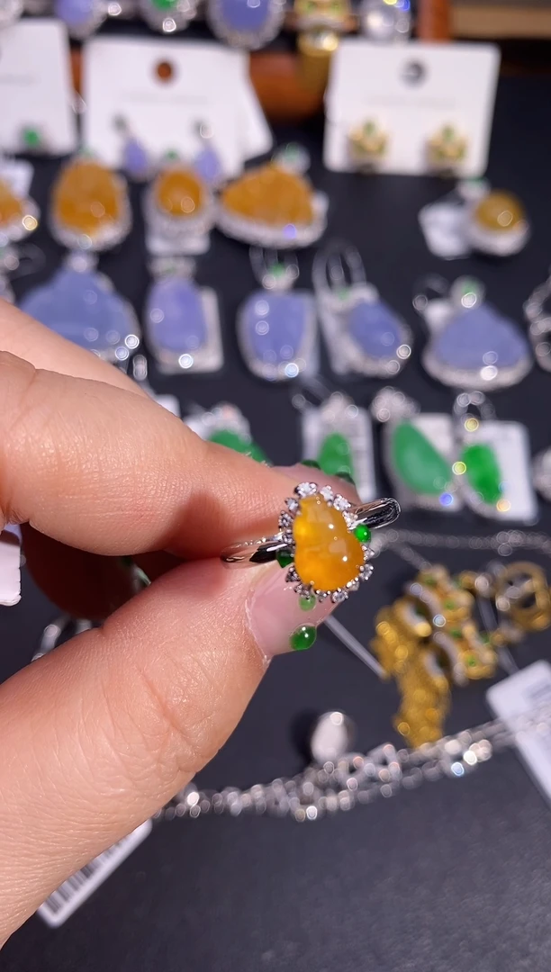 【闪购商品】翡翠戒指18K金镶嵌戒指