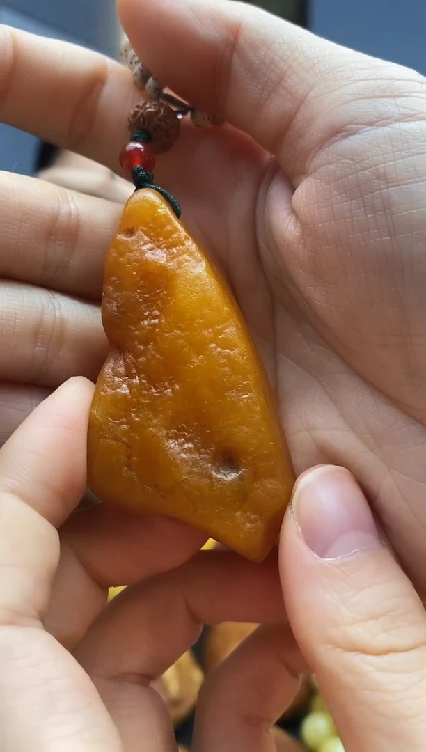 琥珀颈饰未镶嵌挂件