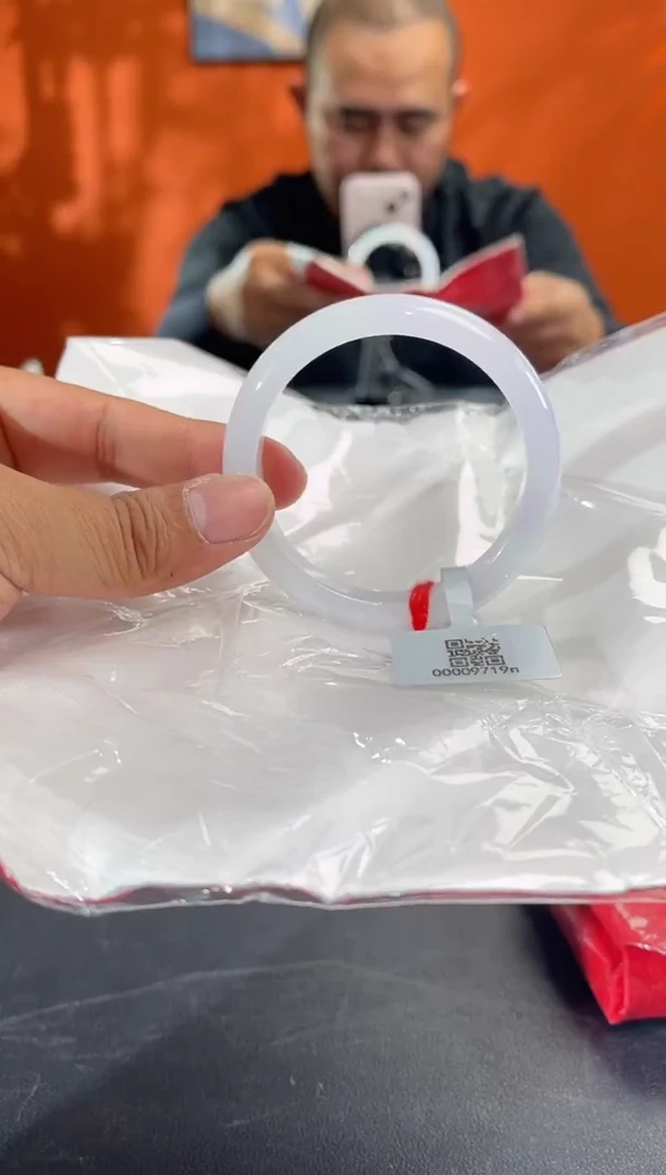 未镶嵌手镯翡翠小***眼1