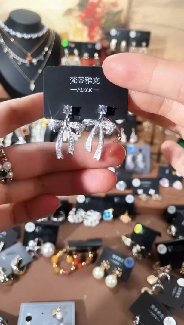 合金925银锆石梵698