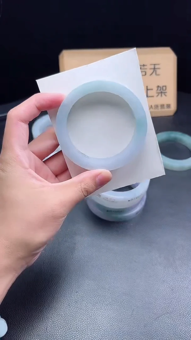 未镶嵌手镯定制翡翠杨定制