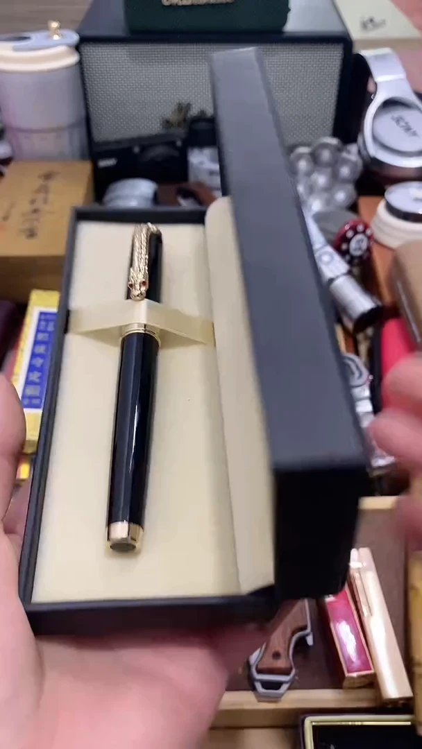 瓷片闪购商品  如图所示