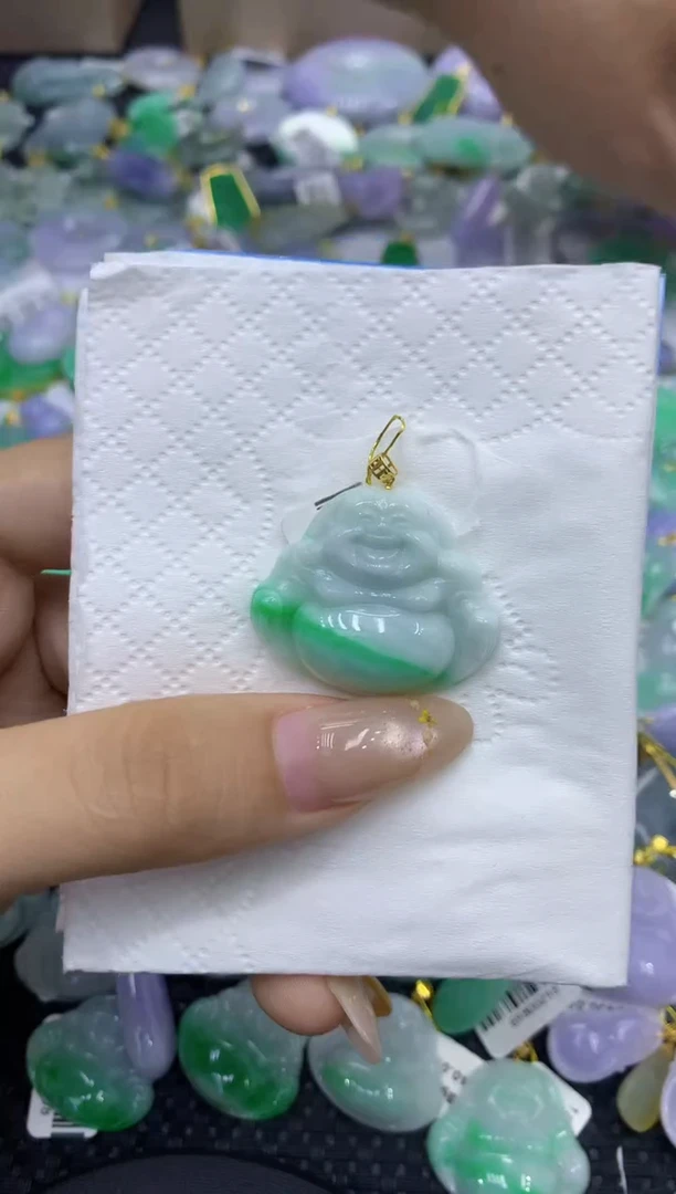 颈饰18K金镶嵌翡翠天然缅甸翡翠A货