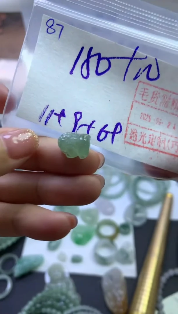 未镶嵌定制翡翠87小貔貅*160元毛货需精抛光