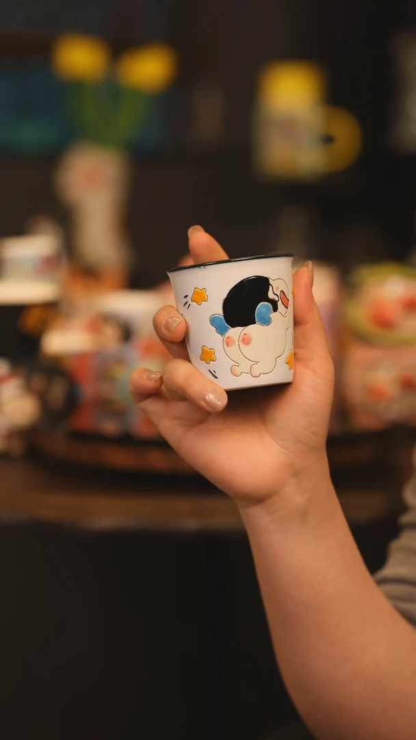 【闪购商品】摆件景德镇釉下彩绘设计师款陶瓷