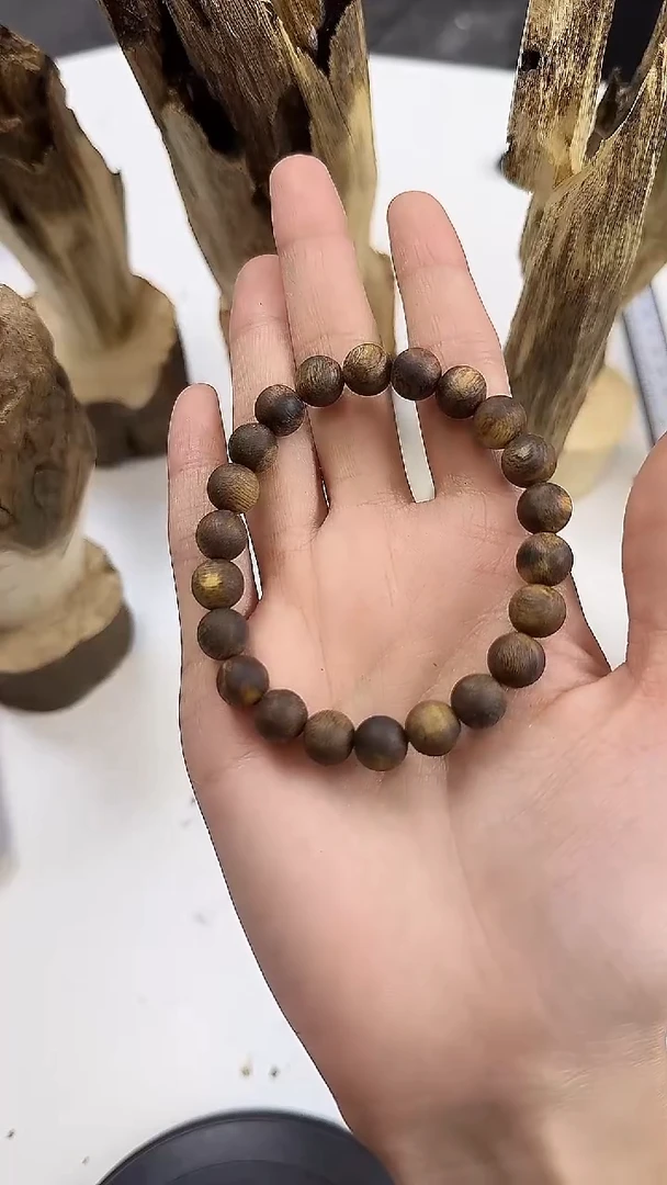 沉香手串沉香奇楠手串单圈卡8   5克＋