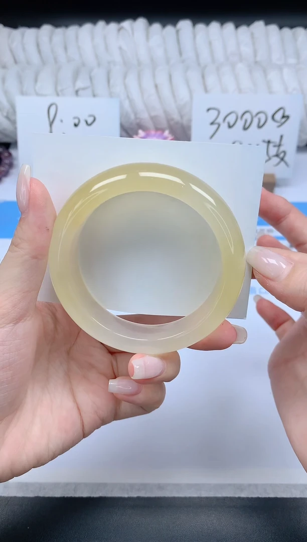 石英质玉手镯未镶嵌K209-57