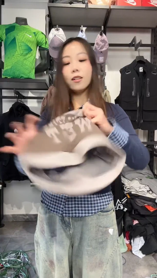 1283编码 瑕疵款直播间过款为准 尺码M